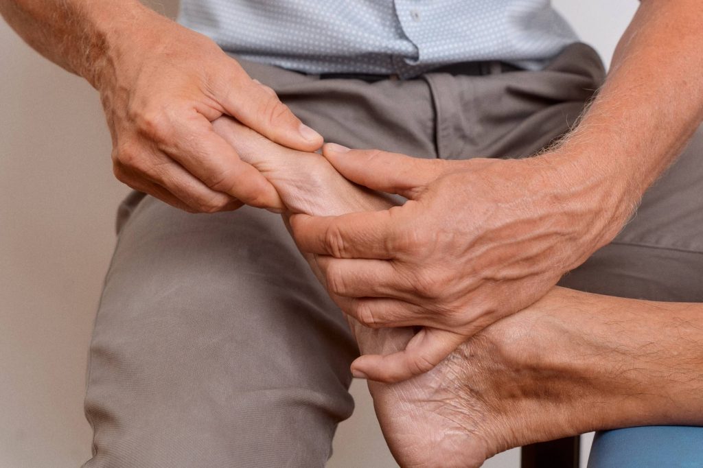 Praktisches Üben für das Diplom Manuelle Medizin am Fuß